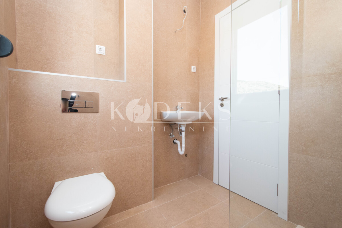 dvosoban stan izdavanje prodaja tolosi posh residence two bedroom apartment for rent podgorica for sale-7