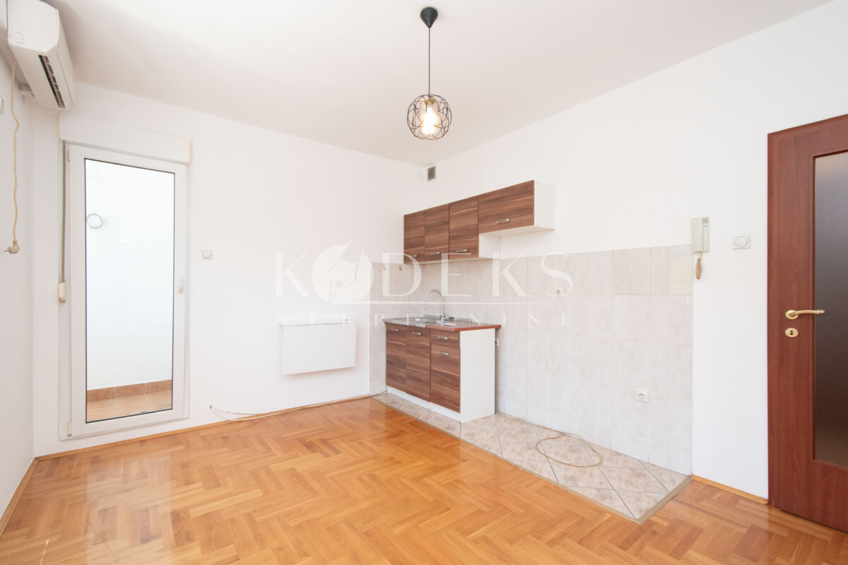 garsonjera izdavanje zabjeloamfora ljubovic studio apartment for rent podgorica-2