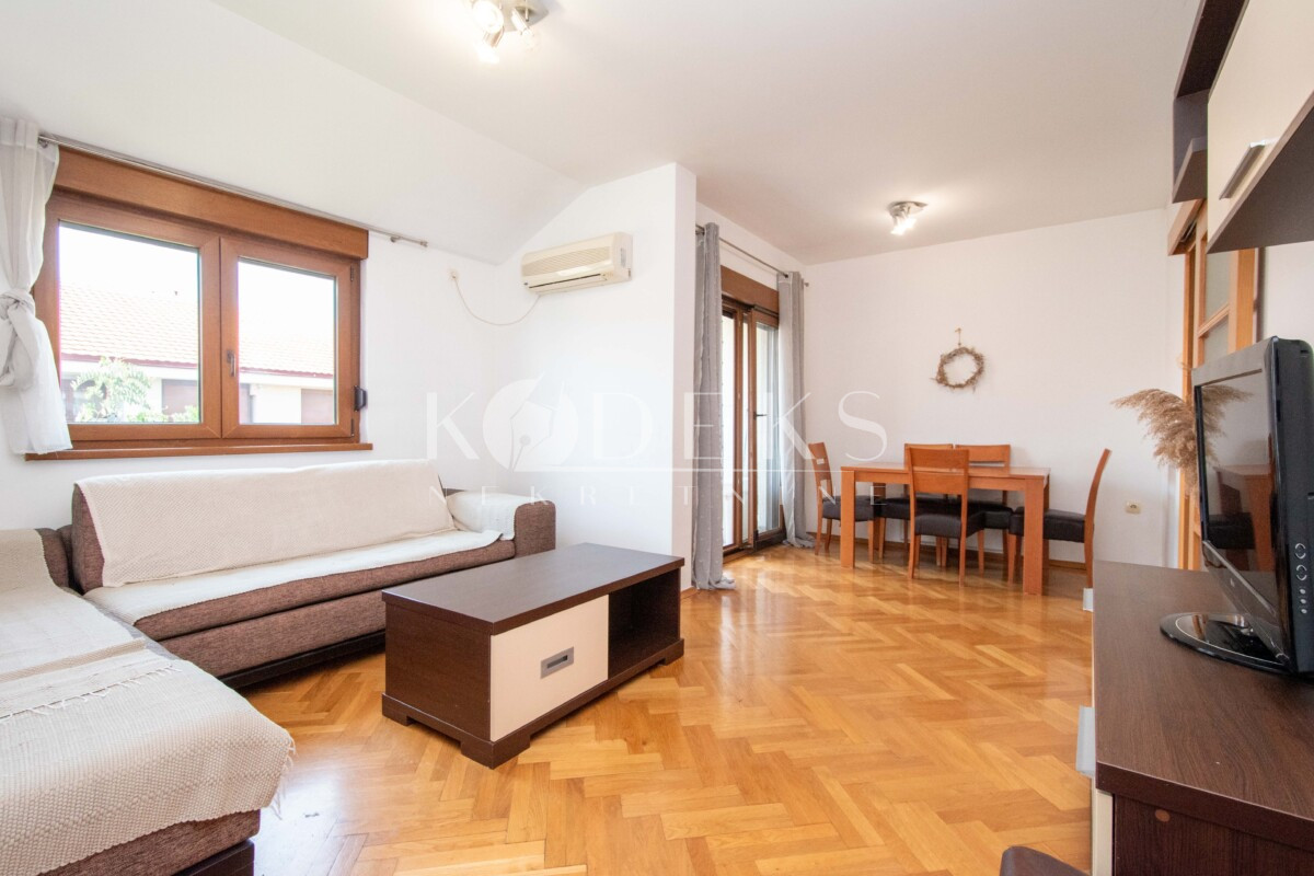 jednosoban stan izdavanje dalmatinska one bedroom apartment blok 9 for rent-6