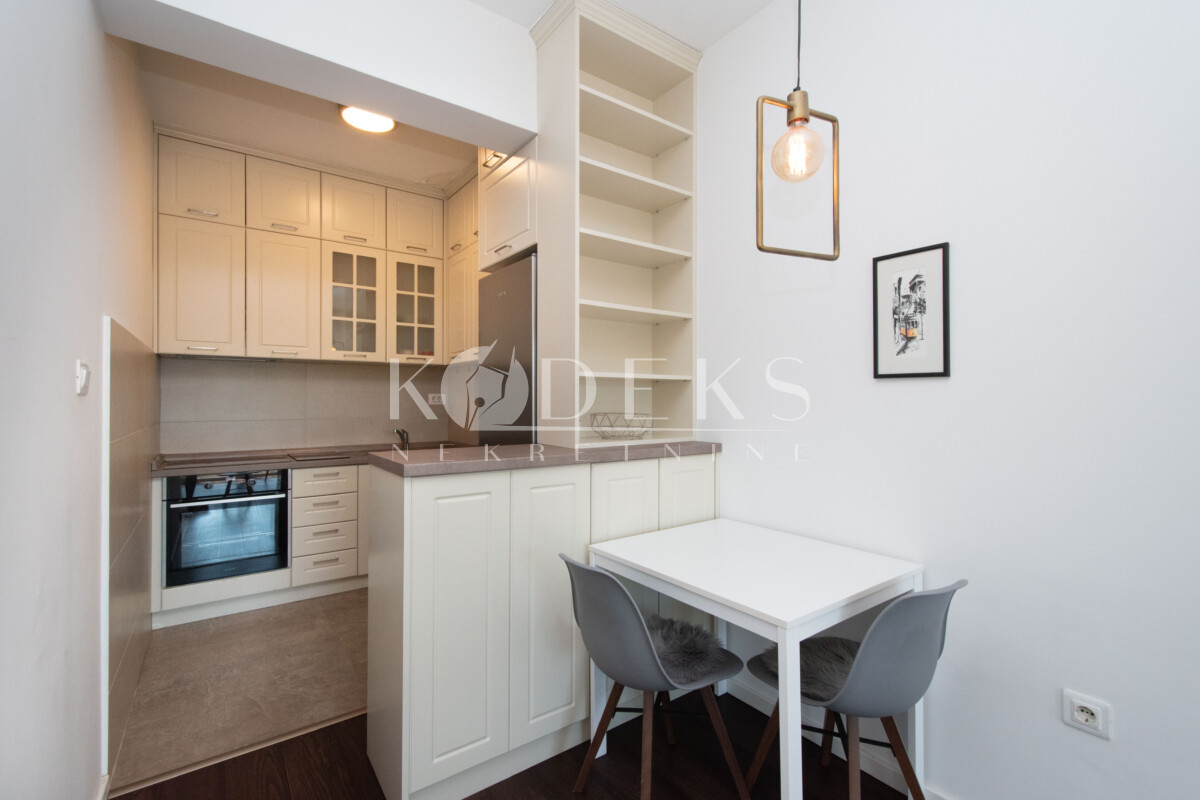 jednosoban stan izdavanje vezir zgrada vezirov most one bedroom apartment for rent momisici preko morace-3