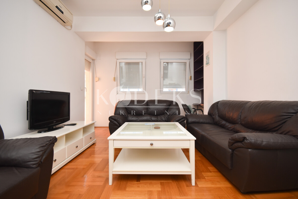 jednosoban stan city kvart izdavanje one bedroom apartment for rent аренда квартира черногори (10)
