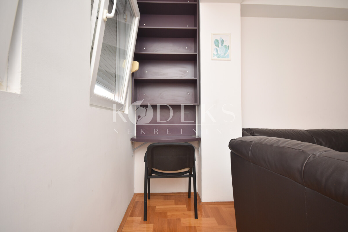 jednosoban stan city kvart izdavanje one bedroom apartment for rent аренда квартира черногори (11)