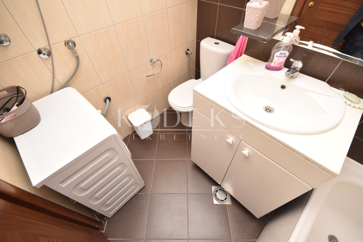 jednosoban stan city kvart izdavanje one bedroom apartment for rent аренда квартира черногори (3)