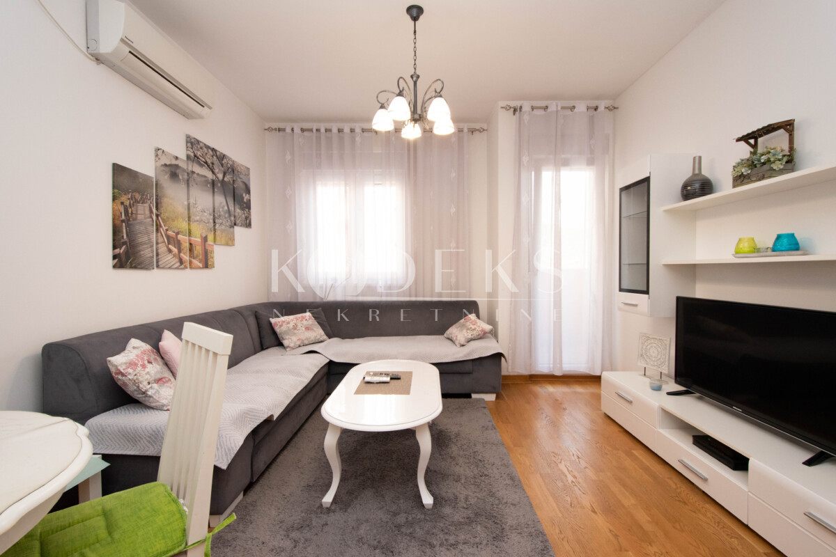 jednosoban stan izdavanje one bedroom apartment for rent podgorica city kej-1
