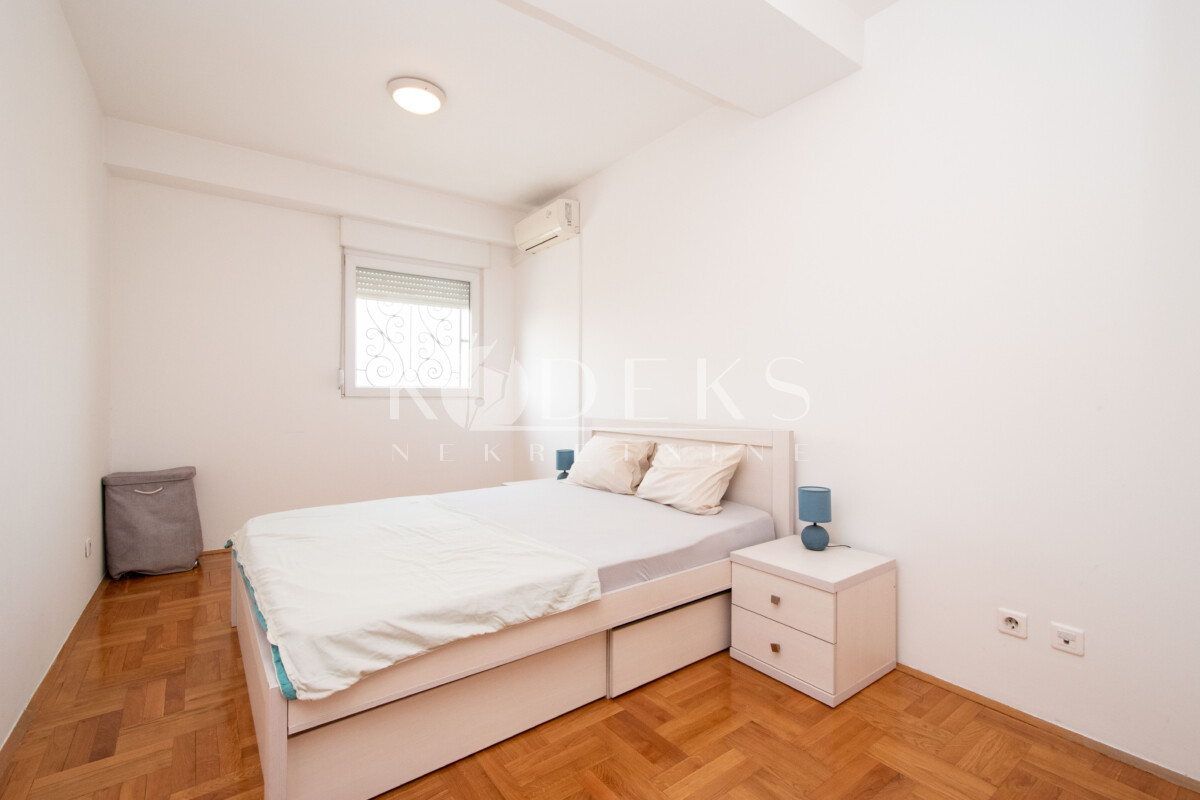 trosoban stan izdavanje three bedroom apartment for rent podgorica city kvart big fashion master central point-4