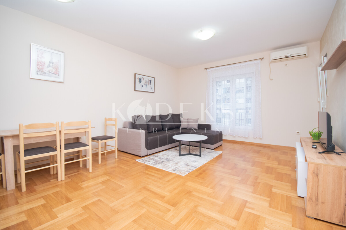dvosoban stan izdavanje two bedroom apartment for rent podgorica preko morace novi grad-1