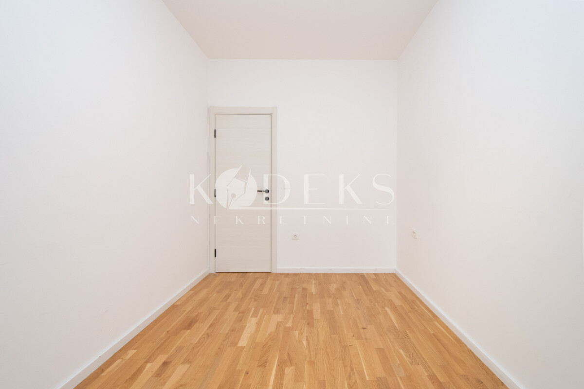 dvosoban stan izdavanje two bedroom apartment for rent podgorica stari aerodrom dadi plaza-4