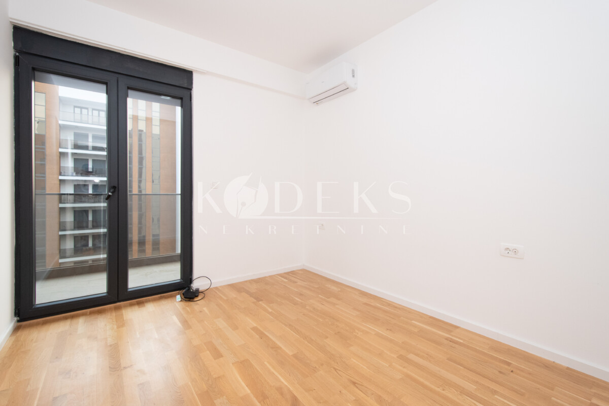 dvosoban stan izdavanje two bedroom apartment for rent podgorica stari aerodrom dadi plaza-5