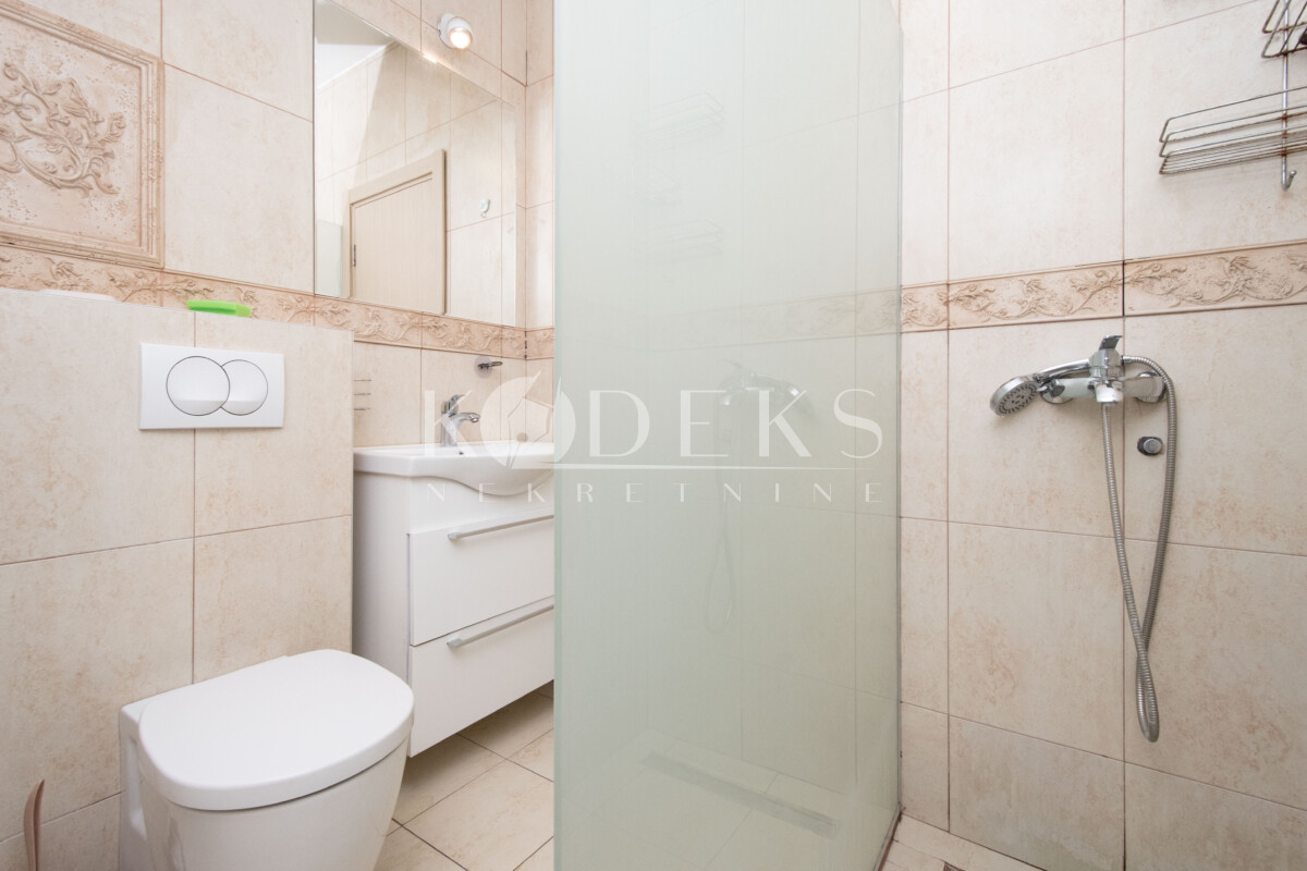 izdavanje kuća zelenika house for rent podgorica zabjelo-10