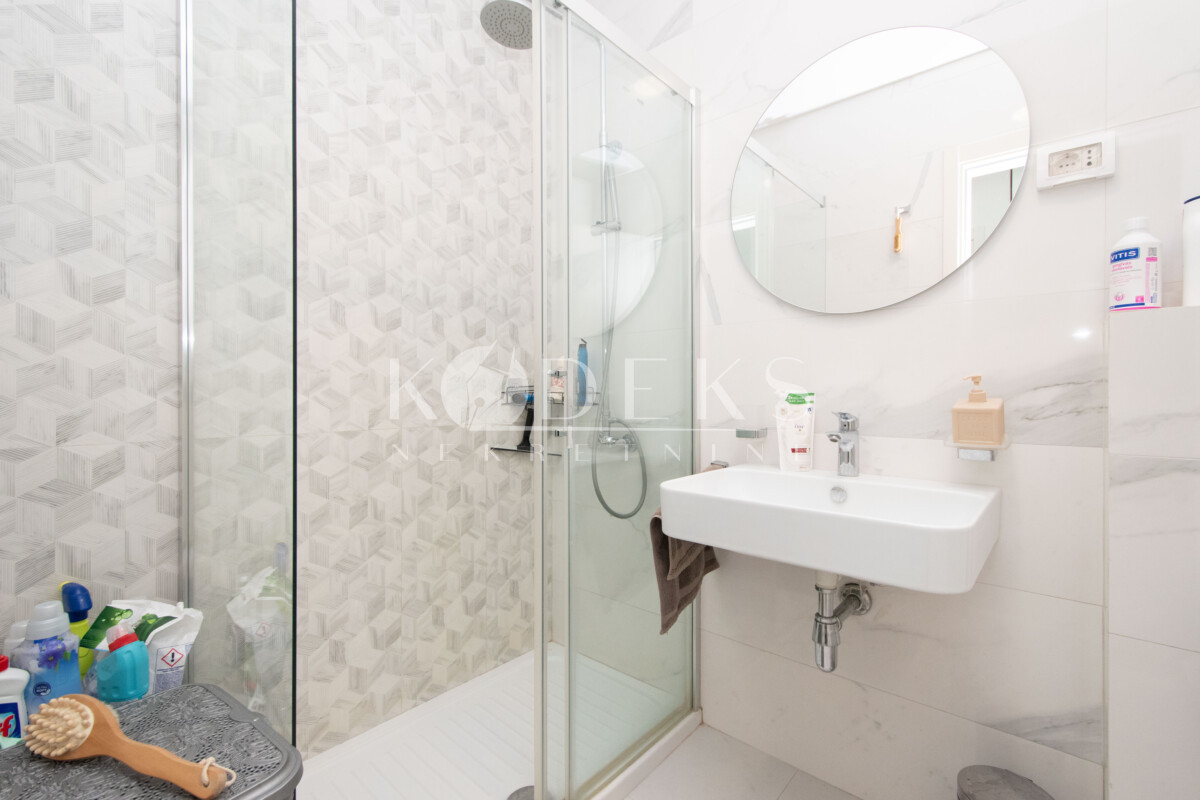 jednosoban stan izdavanje central point big fashion one bedroom apartment for rent podgorica -7