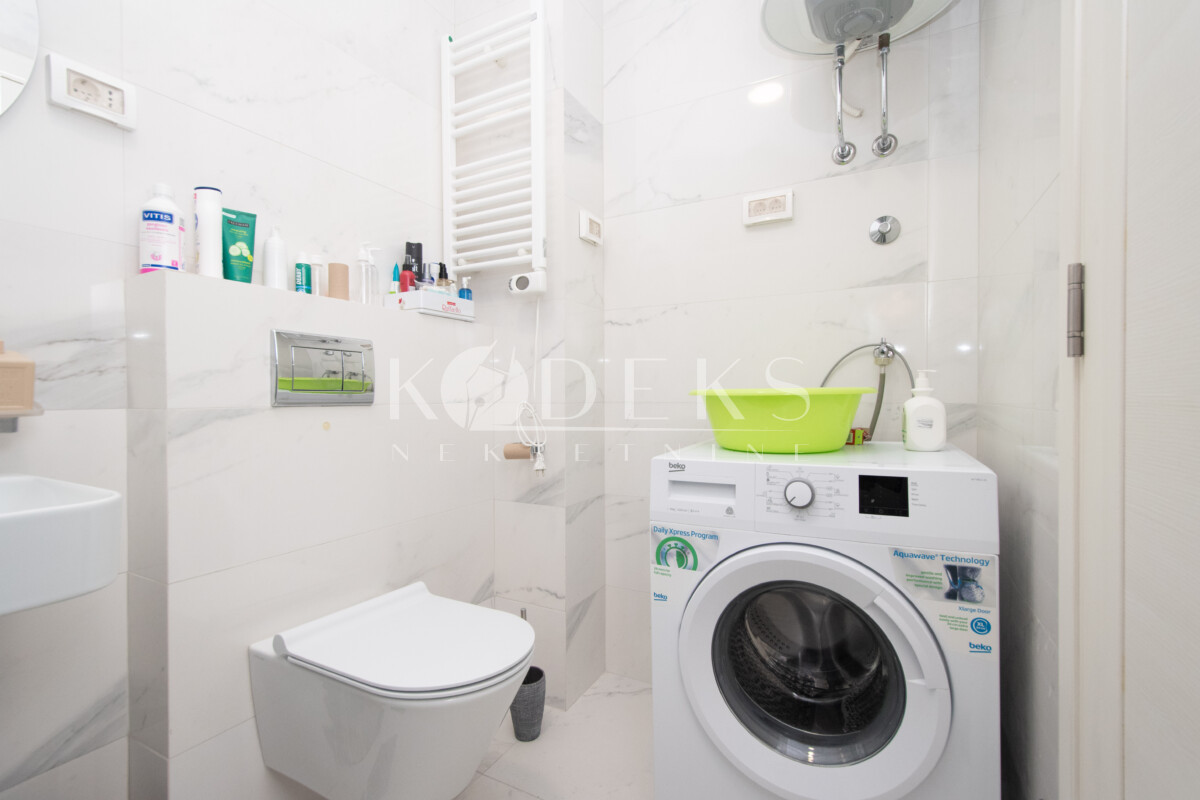 jednosoban stan izdavanje central point big fashion one bedroom apartment for rent podgorica -8