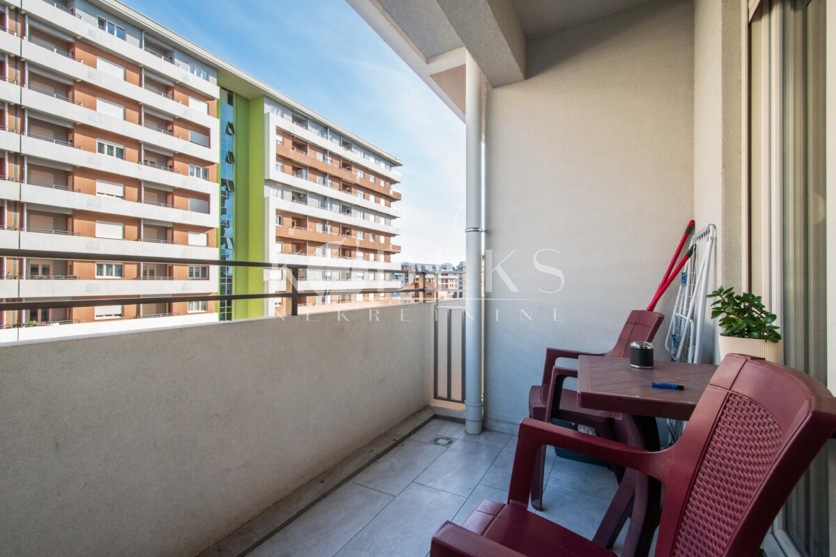 jednosoban stan izdavanje central point big fashion one bedroom apartment for rent podgorica -9