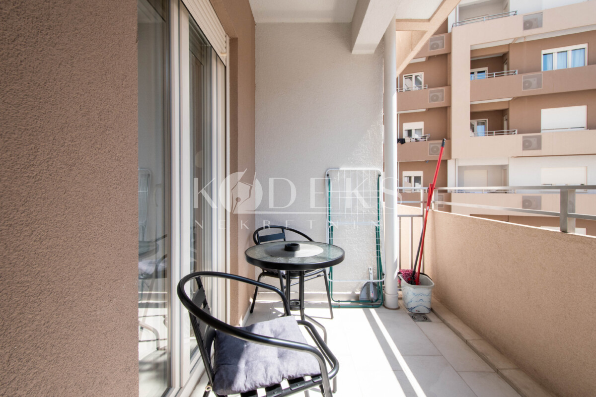 jednosoban stan izdavanje one bedroom apartment for rent podgorica central point big fashion-8