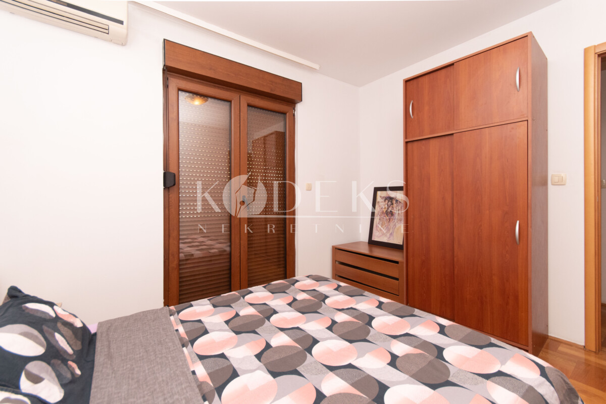 trosoban stan izdavanje stari aerodrom podgorica three bedroom apartment for rent montenegro crna gora (9)
