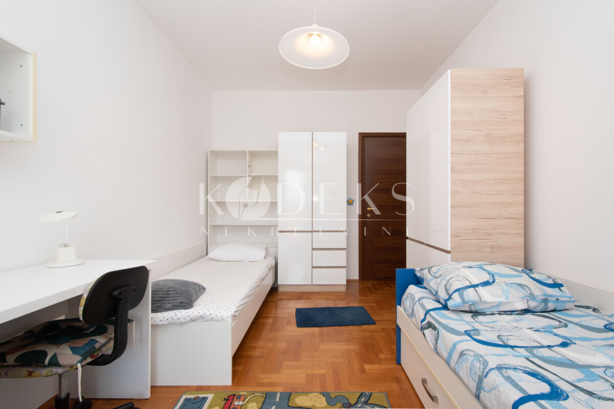 trosoban stan izdavanje three bedroom apartment for rent podgorica big fashion city kvart profesorska-5
