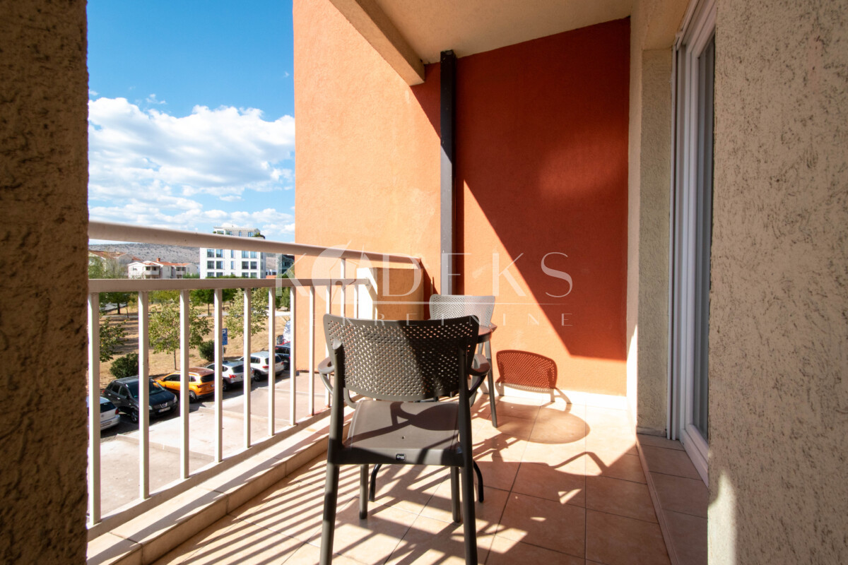 trosoban stan izdavanje three bedroom apartment for rent podgorica big fashion city kvart profesorska-8