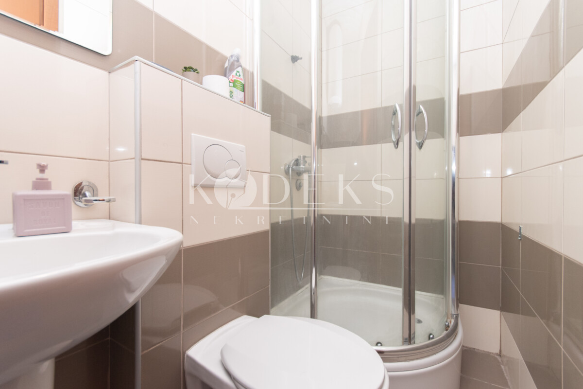 dvosoban stan izdavanje city kvart big fashion central point master two bedroom apartment for rent podgorica-12