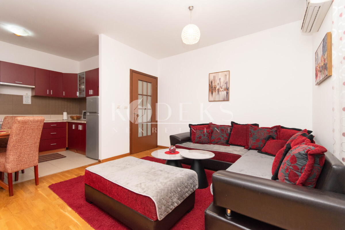 dvosoban stan izdavanje city kvart big fashion central point master two bedroom apartment for rent podgorica-2