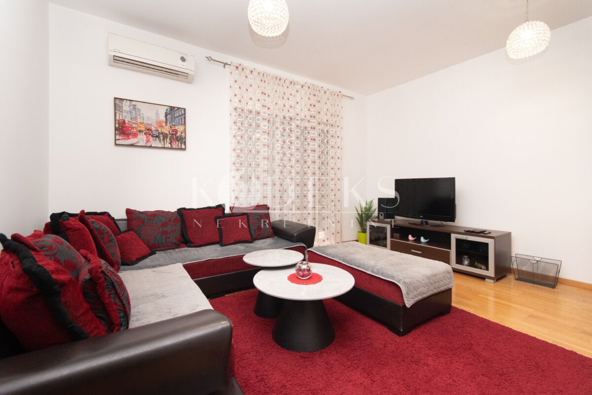 dvosoban stan izdavanje city kvart big fashion central point master two bedroom apartment for rent podgorica-5