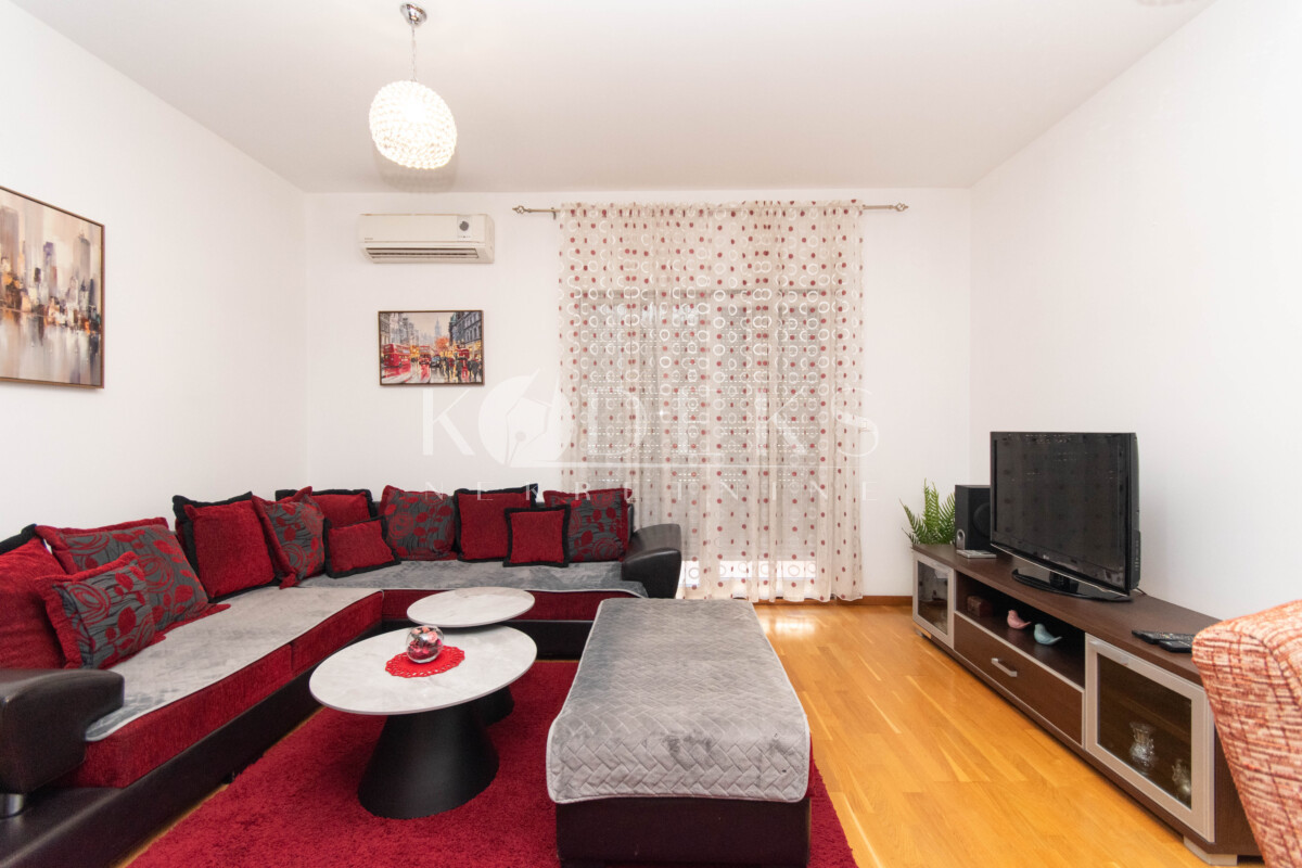 dvosoban stan izdavanje city kvart big fashion central point master two bedroom apartment for rent podgorica