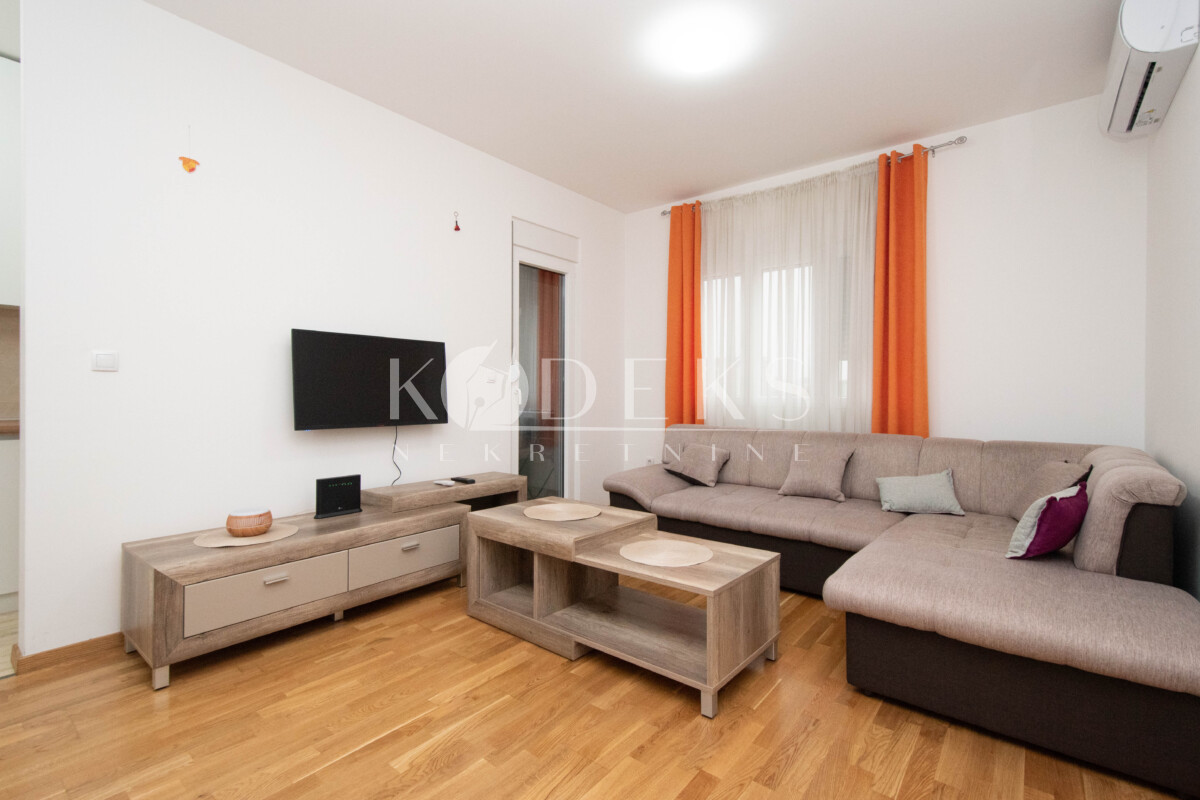 jednosoban stan izdavanje one bedroom apartment for rent podgorica zabjelo-2